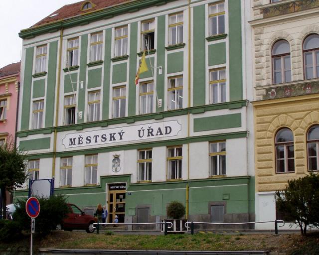 MěU